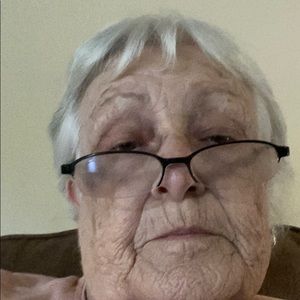 Meet your Posher, Diane